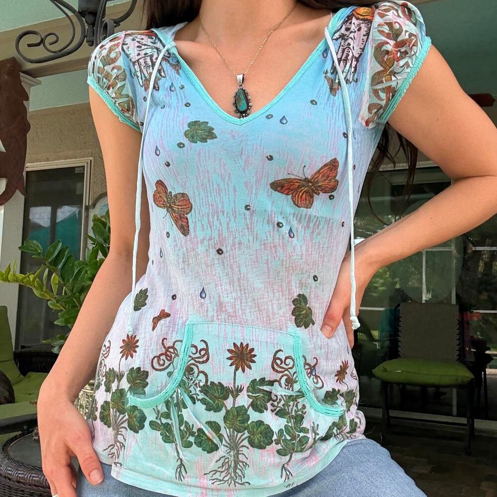 Butterfly Dropout Top